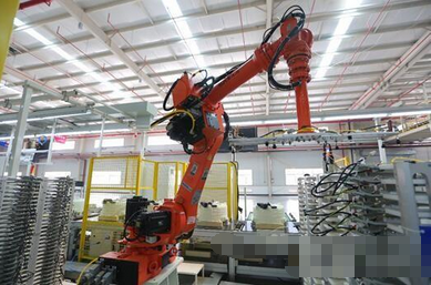 海爾互聯(lián)工廠 顛覆傳統(tǒng)家電制造體系的新范式